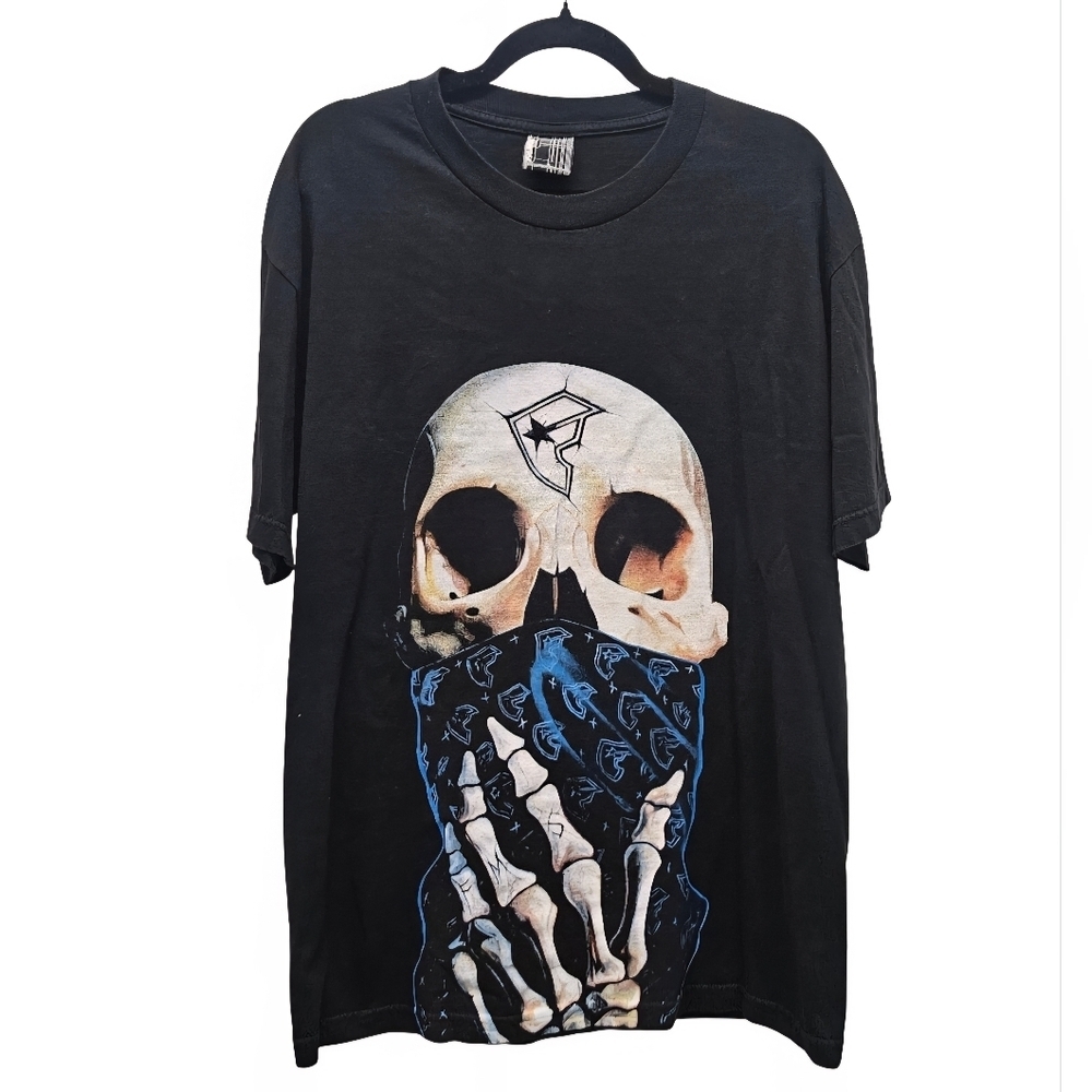 VTG Y2K Famous Stars & Straps Skull Shirt Black Rock Rap Style Tee Size Large